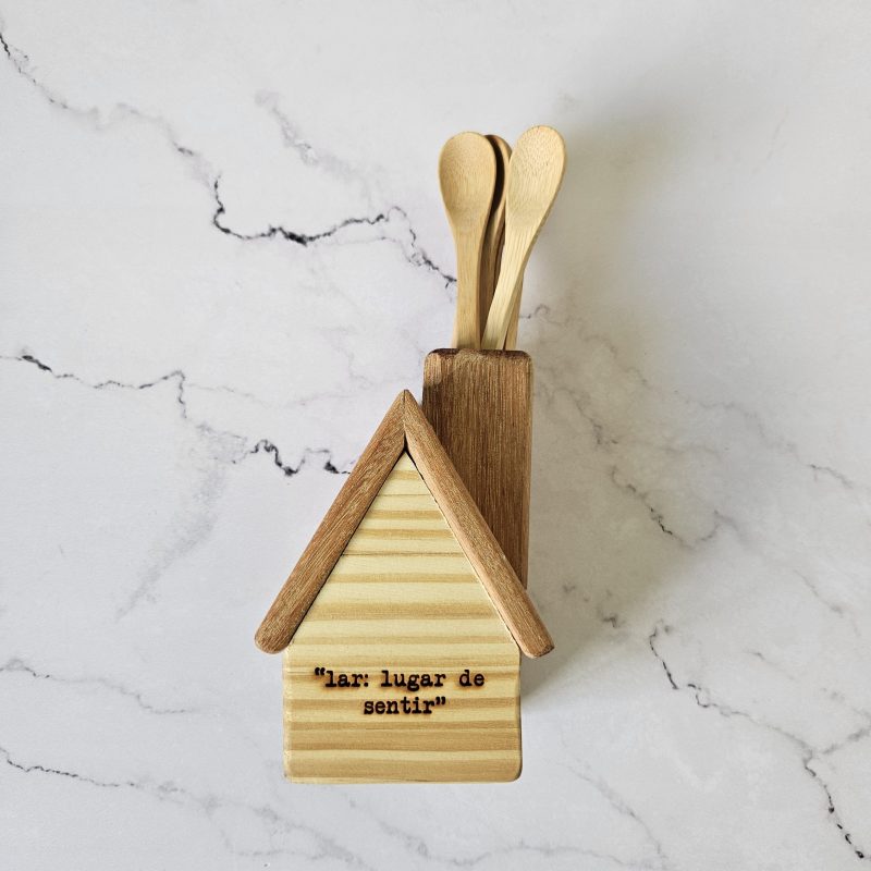 Casinha com 6 mini colheres ‘Lar: lugar de sentir’